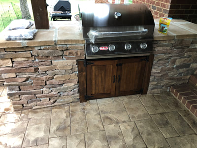 Stone Outdoor Kitchen 